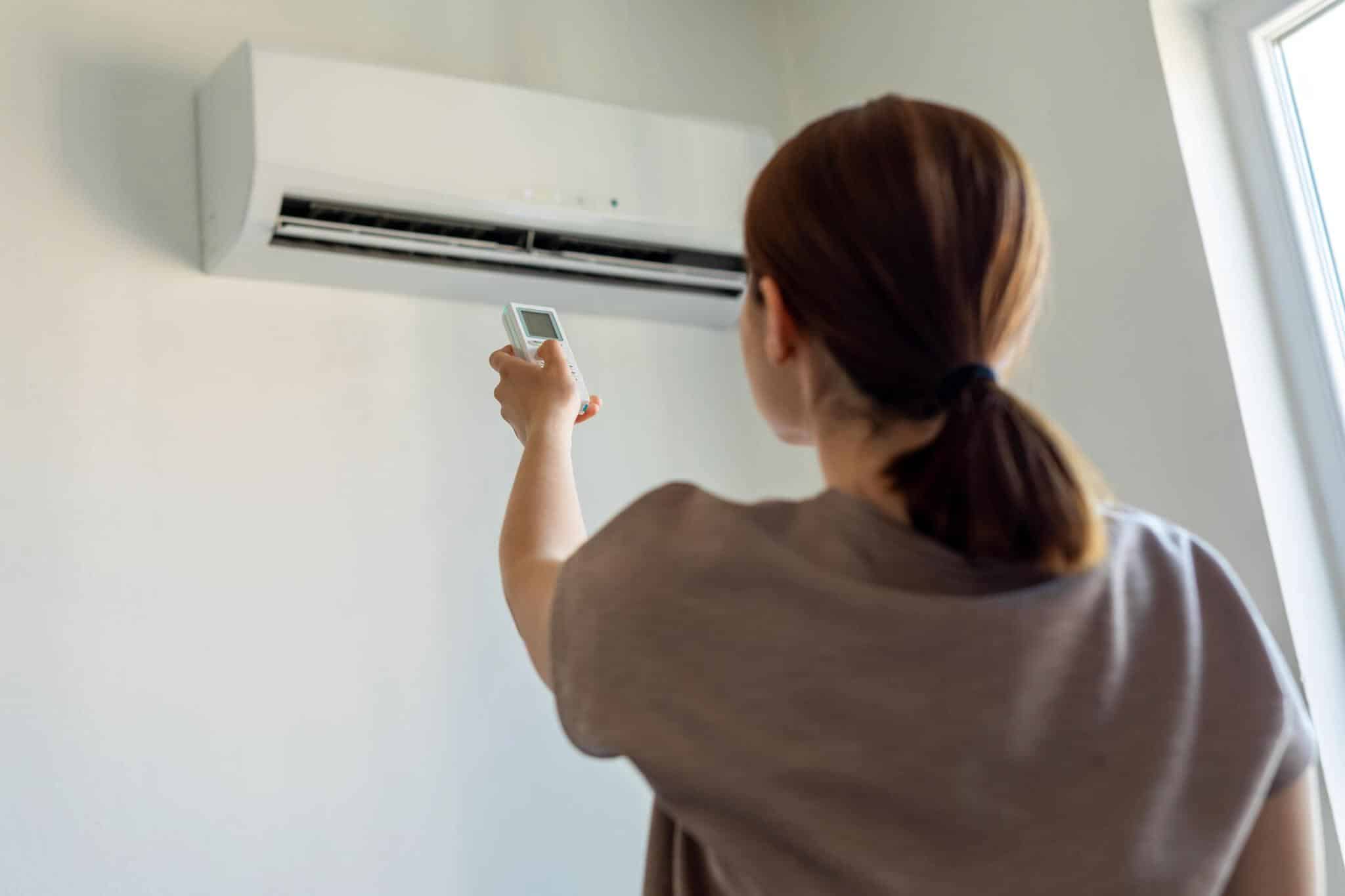 You are currently viewing Should You Turn Off the AC When Leaving Your Home?